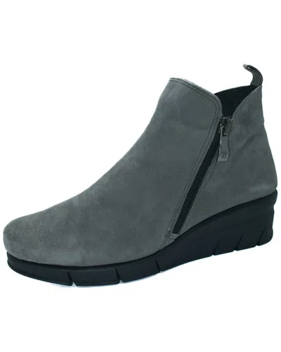 The Flexx Robert Too Suede Bootie In Gray