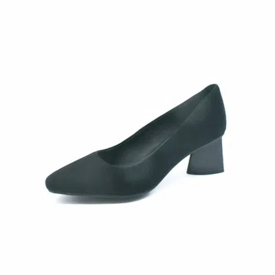 The Flexx Women's Mirta Pump In Black In Green