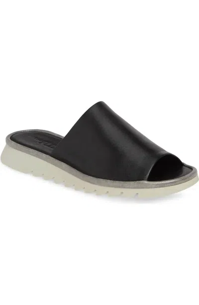 The Flexx Women's Slide Sandal In Black