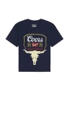 The Forecast Agency Coors Banquet Beer Cropped Tee In Blue