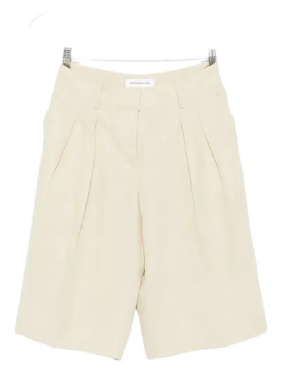 The Frankie Shop Bilbao Shorts In Neutral