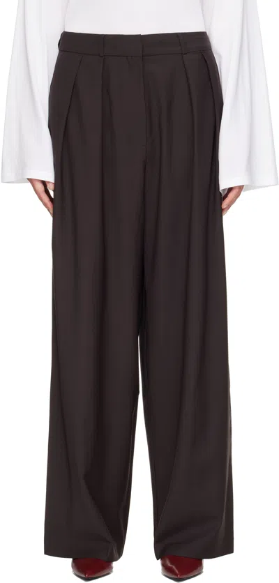 THE FRANKIE SHOP BROWN RIPLEY PLEATED TROUSERS