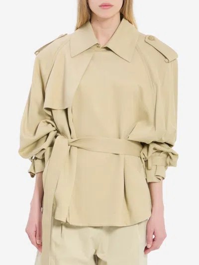 The Frankie Shop Elva Fluid Short Trench In Nude