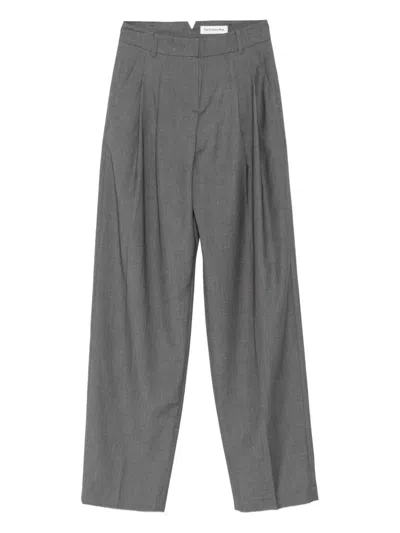 The Frankie Shop Pleated Straight Trousers In Gray