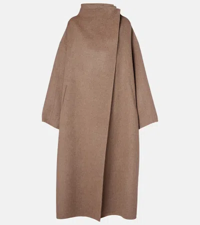 The Frankie Shop Leroy Oversized Brushed Wool-blend Coat In Brown