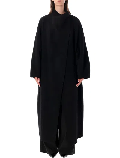 The Frankie Shop Oversized Wool Blend Wrap Coat In Nero
