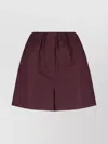 The Frankie Shop Straight Cut Shorts With Elastic Waistband And Back Pocket In Burgundy