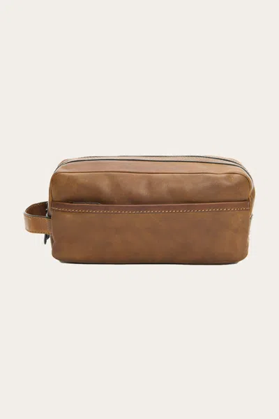 The Frye Company Frye Logan Travel Dopp Lg In Brown