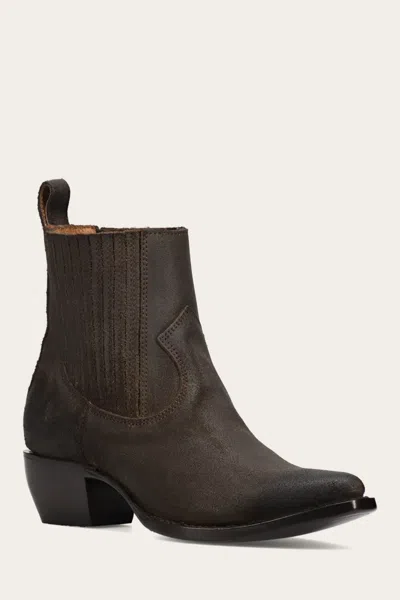 The Frye Company Frye Sacha Chelsea Boots In Chocolate