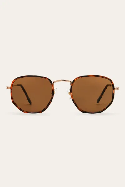The Frye Company Josie Sunglasses In Tort