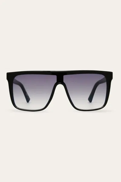 The Frye Company Ruby Sunglasses In Black
