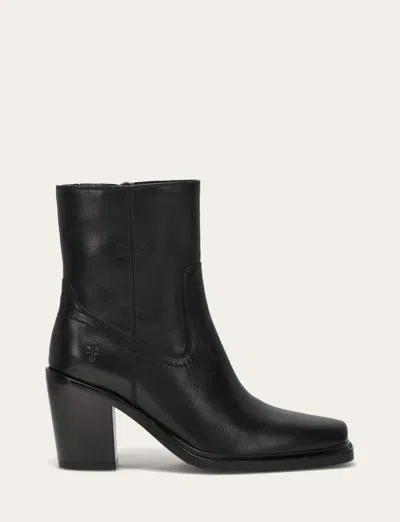 The Frye Company Sedona Short Inside Zip Booties In Black