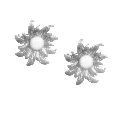 The Gala Women's Silver Pearl-center Sunburst Flower Stud Earrings