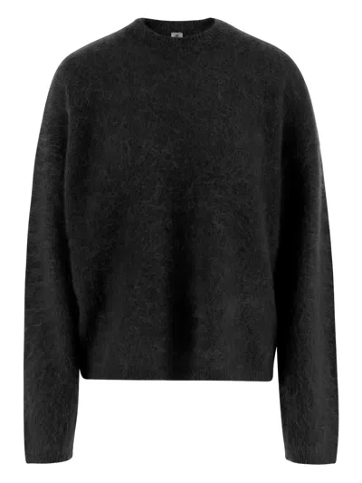 The Garment Long-sleeves Sweater In Black