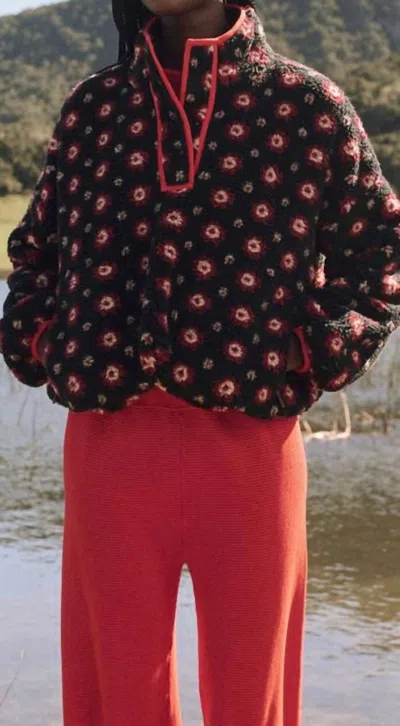 The Great Countryside Pullover In Navy Geo Daisy In Multi