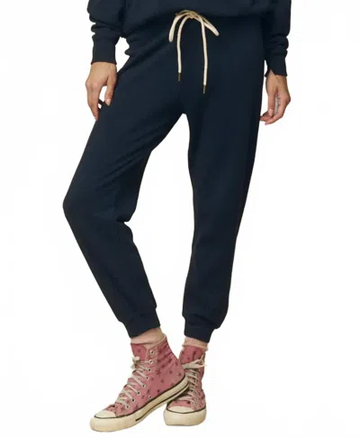 The Great Cropped Pull-on Sweatpants In True Navy In Blue