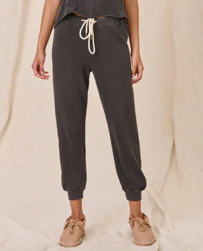 The Great Cropped Sweatpant In Washed Black