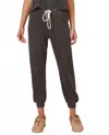 The Great Cropped Worn-in Sweatpant In Washed Black In Multi