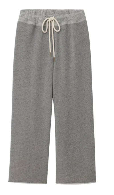 The Great The Wide Leg Cropped Sweatpants In Vsgry In Gray