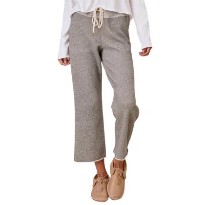 The Great Women's The Wide Leg Cropped Sweatpant In Varsity Grey In Gray