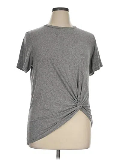 Pre-owned The Group By Babaton Short Sleeve T-shirt In Gray