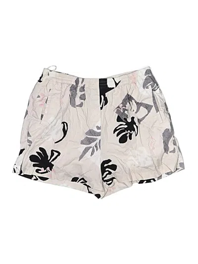 Pre-owned The Group By Babaton Shorts In Gray