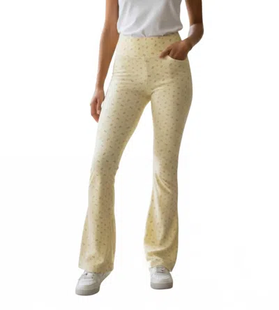 The Happy Camp3r Harper Active Pants In Vintage Flower In Yellow
