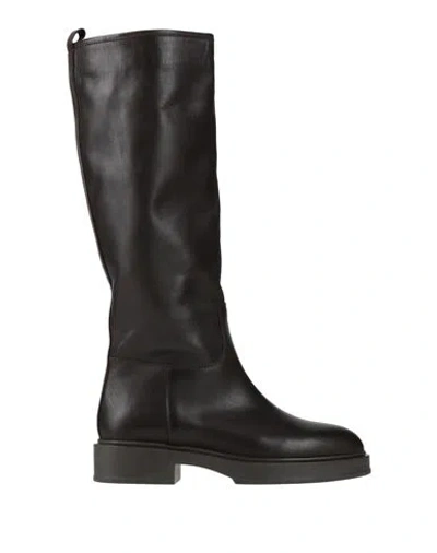 The Icona Woman Boot Dark Brown Size 8 Calfskin