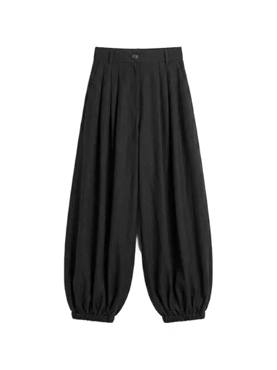 The Latest Dilan Balloon Trousers In Black