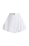The Latest Moda Operandi In White
