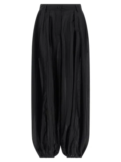 The Latest Dilan Pants In Black