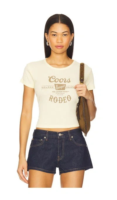 The Laundry Room Coors Banquet Rodeo Stamp Baby Tee In Neutral