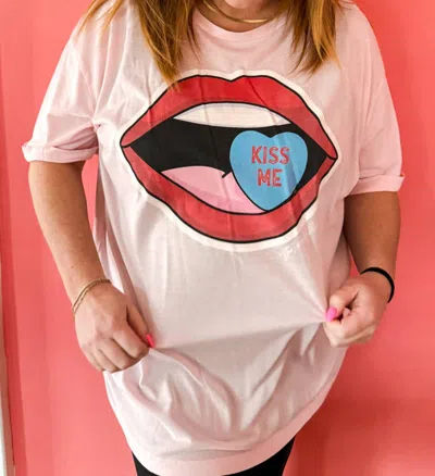 The Laundry Room Sweethearts Kiss Me Oversized Tee In Pink