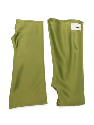 The M Zurich Fingerless Gloves In Green