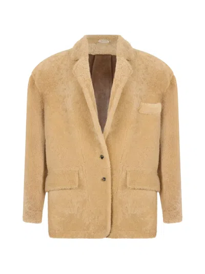 THE MANNEI REAR-SLIT SHEARLING JACKET