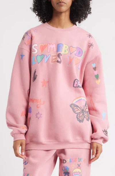 THE MAYFAIR GROUP THE MAYFAIR GROUP X ISCREAMCOLOUR SOMEBODY LOVES YOU FLEECE GRAPHIC SWEATSHIRT
