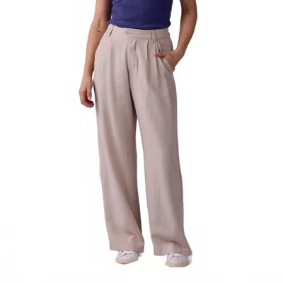 The Normal Brand Leukos Linen Blend Trouser In Sandstone In Neutral