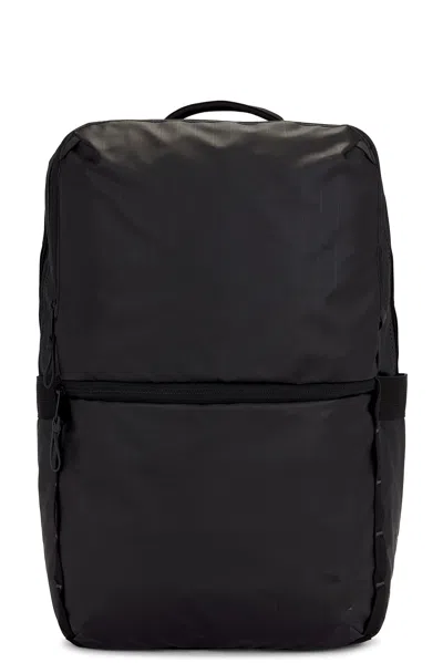 The North Face Base Camp Voyager Daypack In Tnf Black & Asphalt Grey