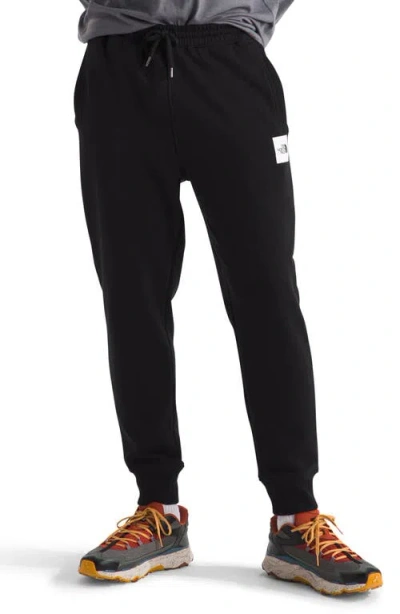 The North Face Box Nse Sweatpants In Black