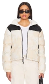The North Face Mountain Mono Short Jacket In White Dune Low-fi Hi-tek Dye Print