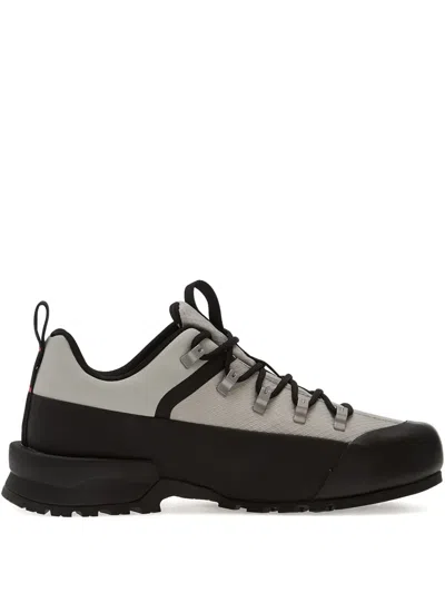 The North Face Glenclyffe Gore-tex Sneakers In Gray