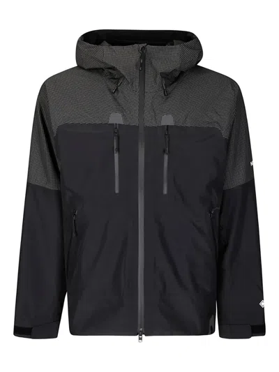 The North Face Wide-fit Gore-tex Jacket With Underarm Ventilation In Black