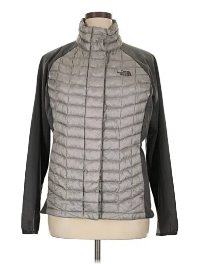 Pre-owned The North Face Jacket In Gray