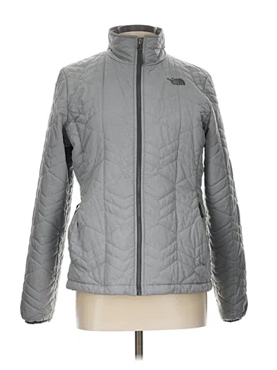 Pre-owned The North Face Jacket In Gray