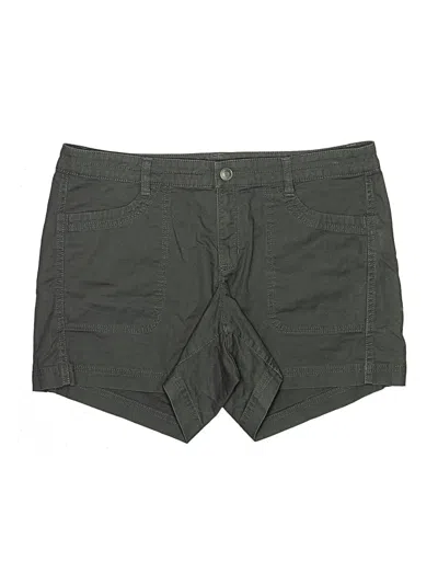 Pre-owned The North Face Khaki Shorts In Green