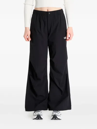 The North Face Logo Trousers In Black