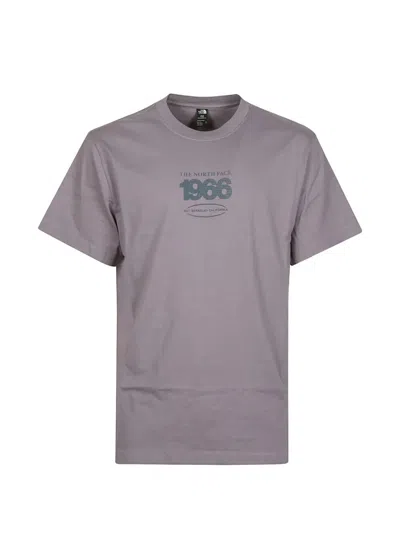 The North Face Man Track Relaxed Short Sleeve Tee In Gray