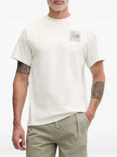 The North Face Mountain Scape Relaced Short Sleeve In White