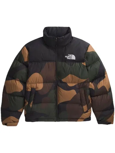 The North Face Nuptse Padded Jacket In 绿色