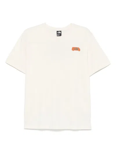 The North Face Outdoor T-shirt In Neutrals